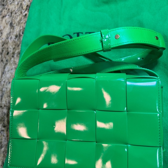 Bottega Veneta Patent Cassette Crossbody BNWT - Picture 11 of 12